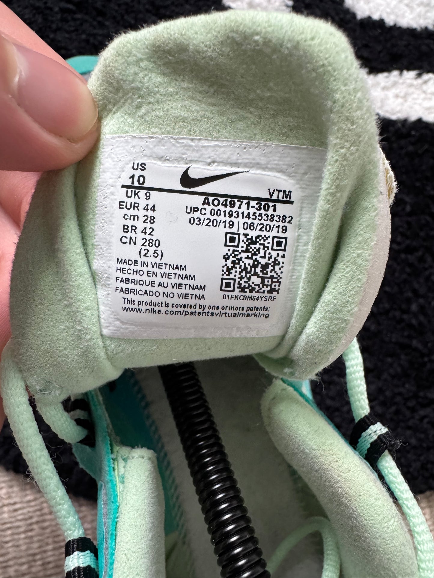 Nike Air Max 270 React Electro Green